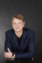 Prof. Dr.  L�der Teockenb�rger, Managing Partner
